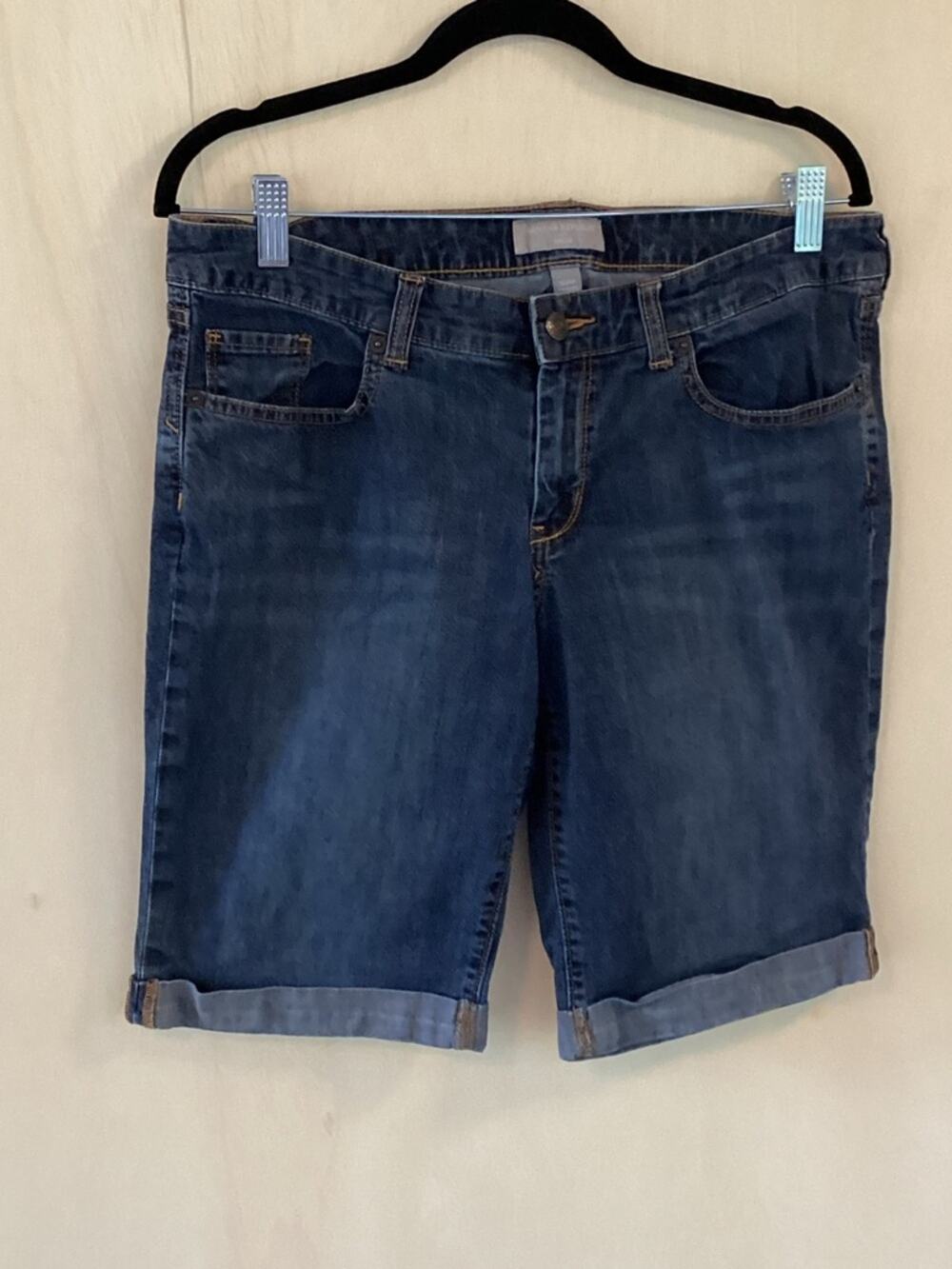 Banana Republic Dark Blue Cuffed Denim Shorts Womens Sz 12 (31), Summer Chic